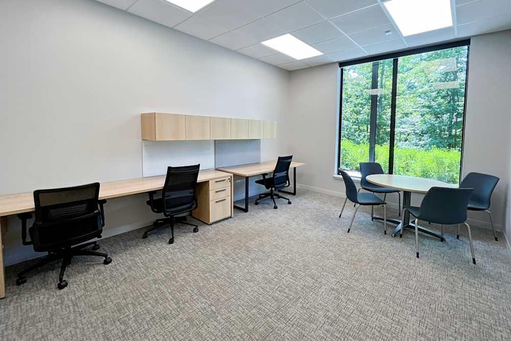 AL, Tuscaloosa - Commons Dr office space - View 4 in Tuscaloosa - internet, office_cleaning, breakout_areas