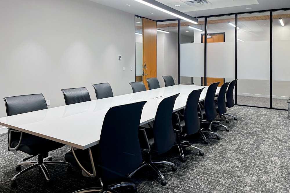 AL, Tuscaloosa - Commons Dr office space - View 2 in Tuscaloosa - internet, office_cleaning, breakout_areas