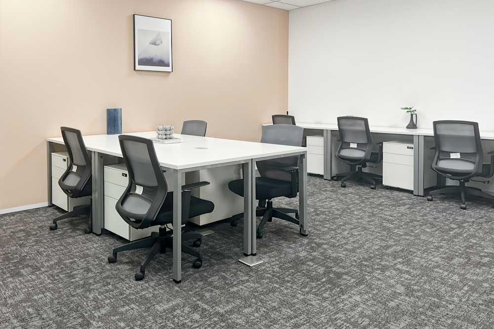 Wuxi, Junlai Square office space - View 4 in Wu Xi Shi - internet, office_cleaning, breakout_areas