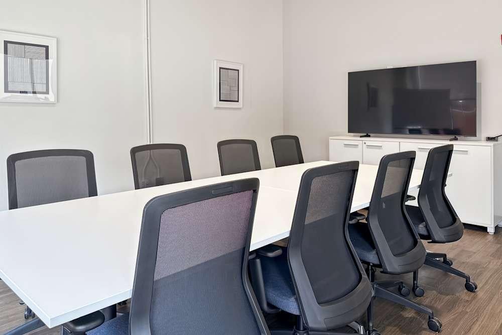 WV, Charleston - Quarrier St office space - View 2 in Charleston - internet, office_cleaning, breakout_areas