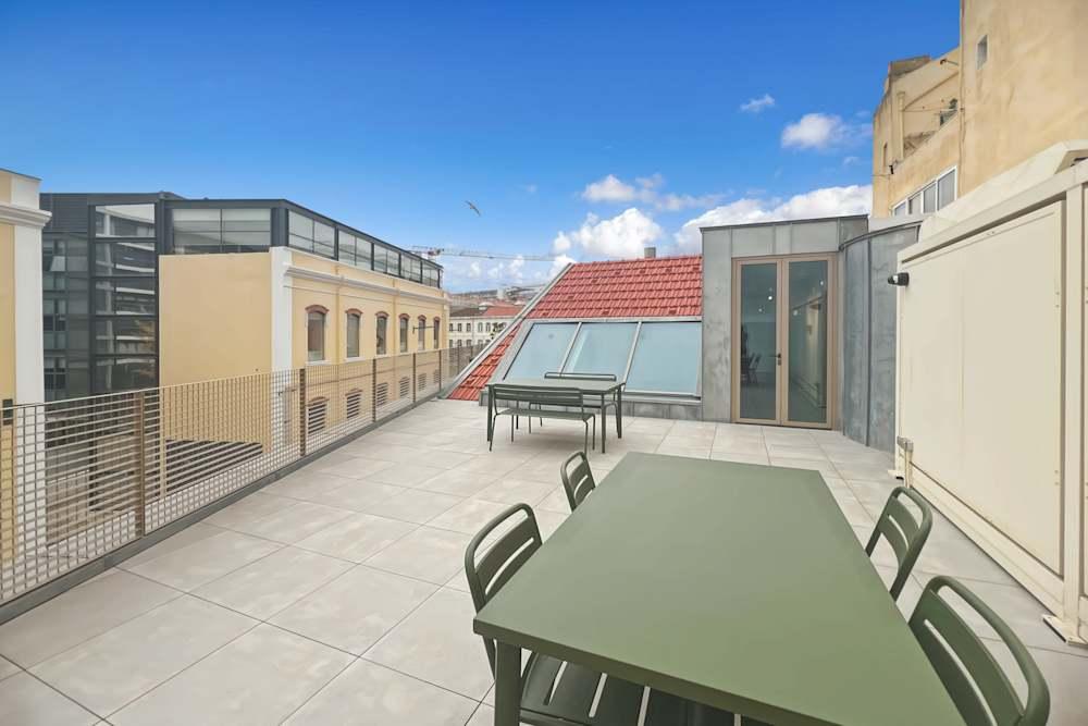 Lisbon, Alcantara office space - View 2 in Lisboa - internet, office_cleaning, breakout_areas