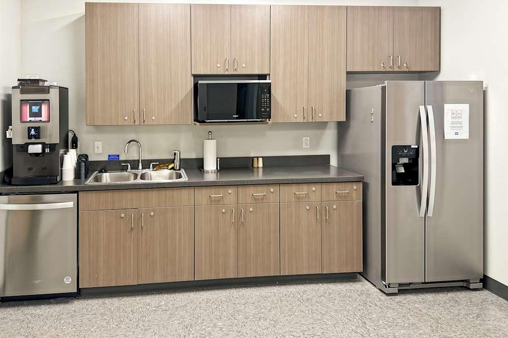 300 Wharton Circle office space - View 2 in Triadelphia - internet, office_cleaning, breakout_areas