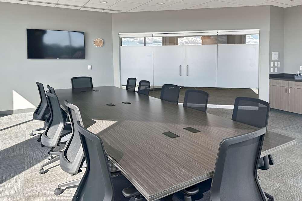 300 Wharton Circle office space - View 4 in Triadelphia - internet, office_cleaning, breakout_areas