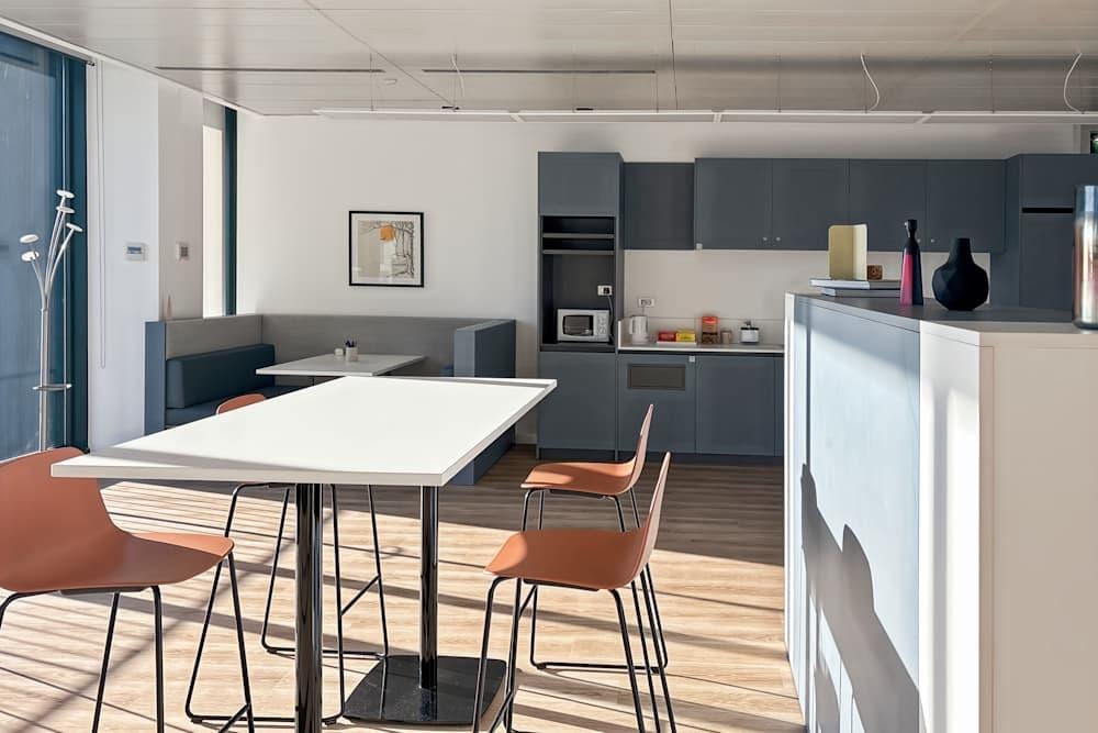 Vimercate, Torri Bianche office space - View 6 in Vimercate - internet, office_cleaning, breakout_areas