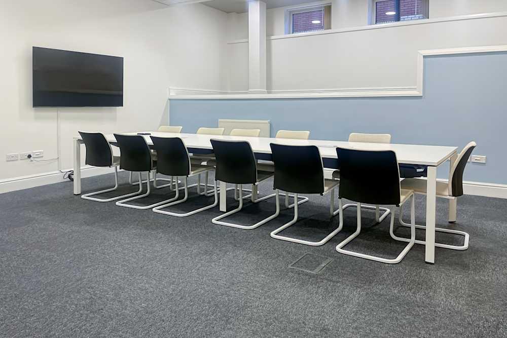 Blackburn, Kings Court office space - View 5 in Blackburn - internet, office_cleaning, breakout_areas