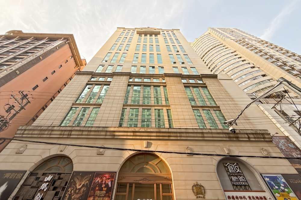 Shanghai, Asia Building office space - View 4 in Huang Pu Qu - internet, office_cleaning, breakout_areas