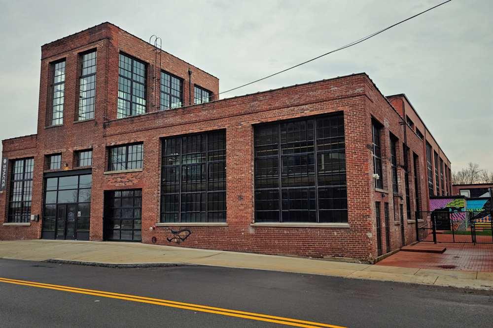 NY, Buffalo - Chandler St office space - View 3 in Buffalo - internet, office_cleaning, breakout_areas