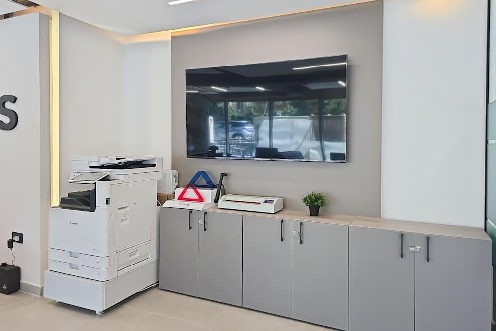 Amman, Ibrahimiyah Plaza - Photo 2 Amman, Ibrahimiyah Plaza office space - View 2 in Amman - internet, office_cleaning, breakout_areas