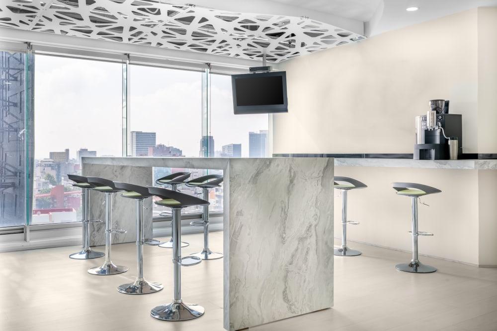 MEXICO CITY, Regus Metropoli Patriotismo office space - View 4 in Ciudad de México - internet, office_cleaning, breakout_areas