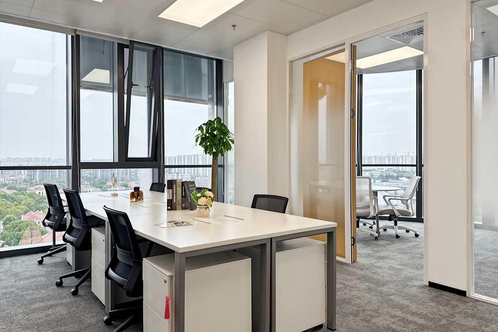 BU Center - Photo 3 BU Center office space - View 3 in Qing Pu Qu - internet, office_cleaning, breakout_areas