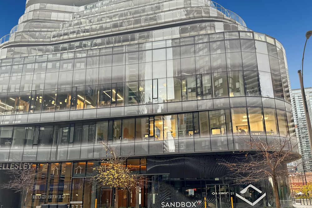 15 Wellesley St W office space - View 5 in Toronto - internet, office_cleaning, breakout_areas