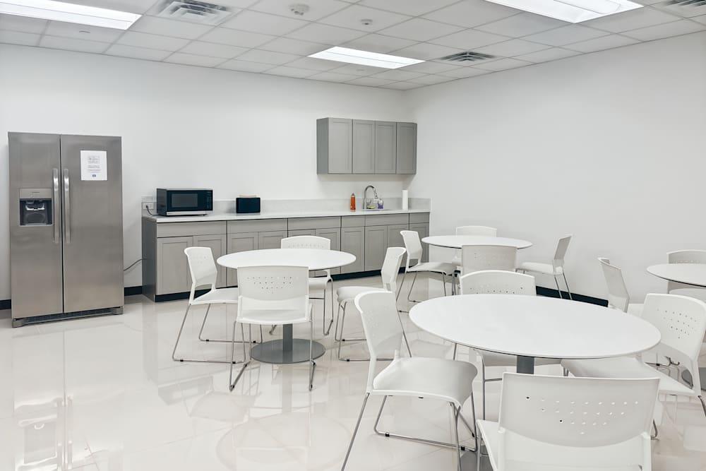 TX, Houston - Sam Houston Pkwy office space - View 4 in Houston - internet, office_cleaning, breakout_areas