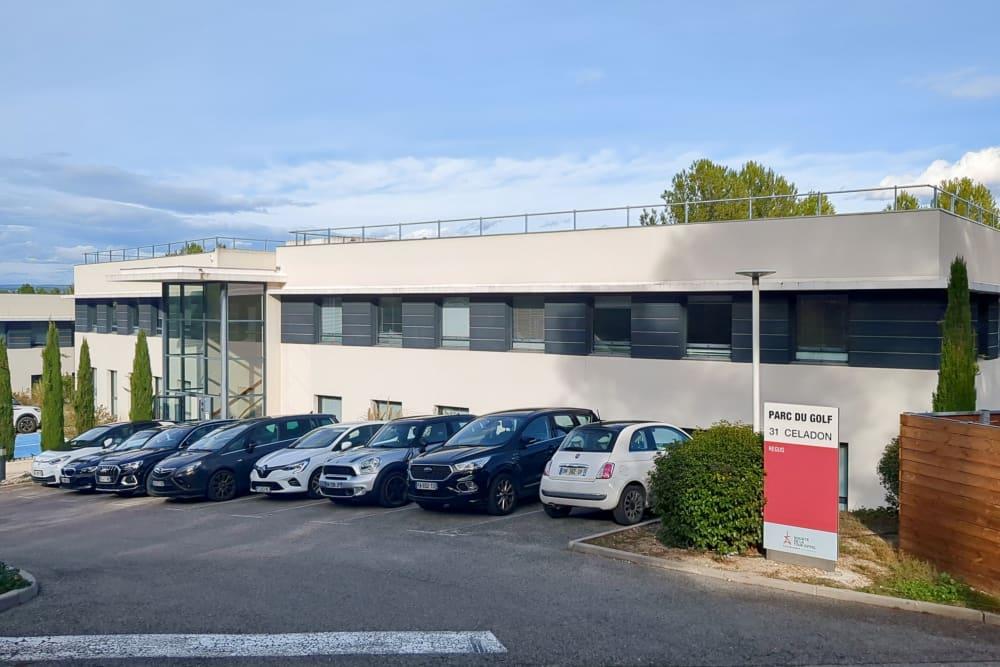 AIX-EN-PROVENCE, Regus Aix Parc Du Golf office space - View 2 in Aix-en-Provence - internet, office_cleaning, breakout_areas