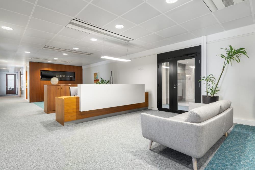 LA DÉFENSE, Tour Ariane office space - View 3 in Puteaux - internet, office_cleaning, breakout_areas