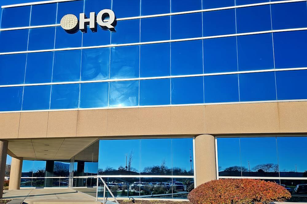 IN, Indianapolis - Lakefront at Keystone office space - View 3 in Indianapolis - internet, office_cleaning, breakout_areas