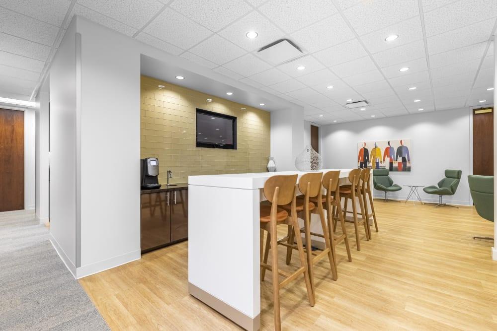 GA, Atlanta - 260 Peachtree office space - View 2 in Atlanta - internet, office_cleaning, breakout_areas