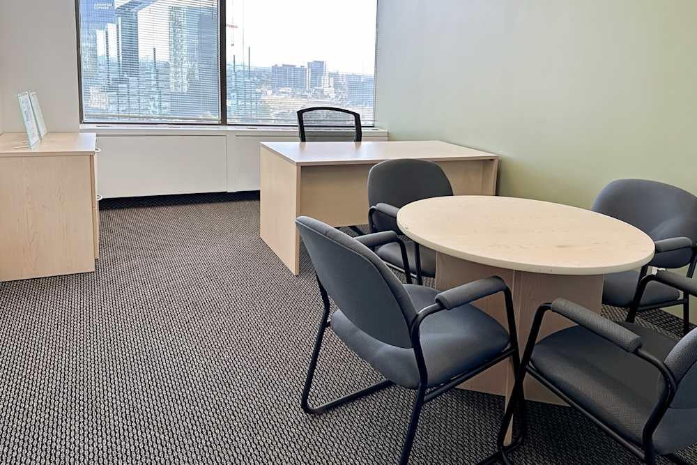 ON, Toronto - Parkway Place (HQ) office space - View 3 in Toronto - internet, office_cleaning, breakout_areas