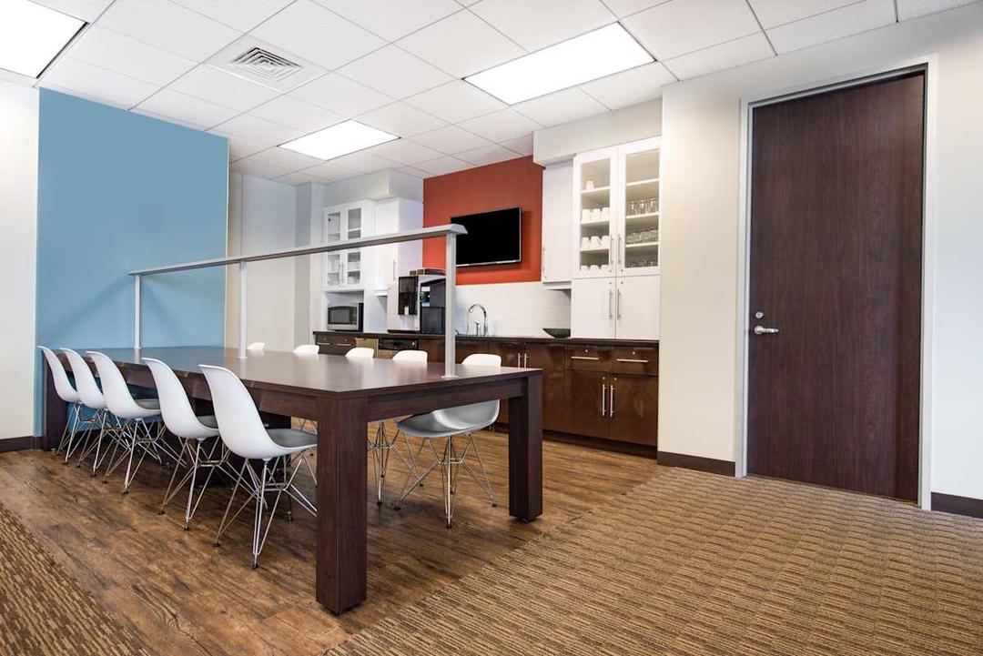 RSA Battle House Tower - Photo 6 RSA Battle House Tower office space - View 6 in Mobile - TwentyFourHourAccess, meeting_rooms, parking