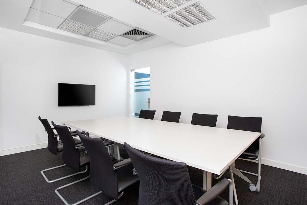 Charles De Gaulle Plaza office space - View 3 - TwentyFourHourAccess, meeting_rooms, parking
