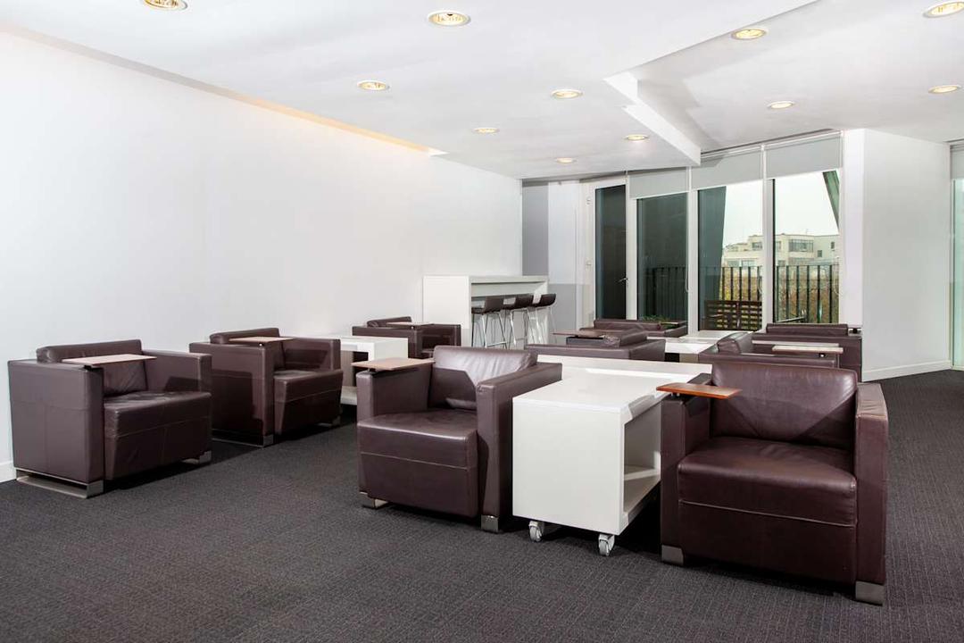 Charles De Gaulle Plaza office space - View 5 - TwentyFourHourAccess, meeting_rooms, parking