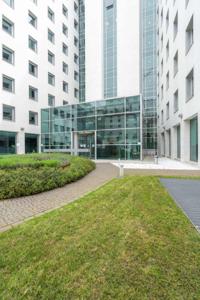 Via Roberto Lepetit 8