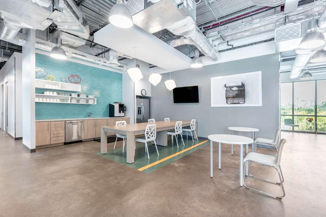 9100 Conroy Windermere Road - Photo 6 9100 Conroy Windermere Road office space - View 6 in Windermere - TwentyFourHourAccess, meeting_rooms, parking