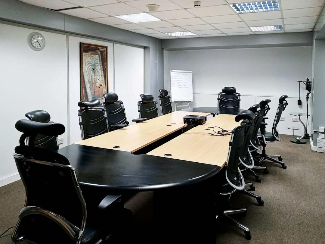 Mulliner Towers - Photo 3 Mulliner Towers office space - View 3 in Lagos - TwentyFourHourAccess, meeting_rooms, parking