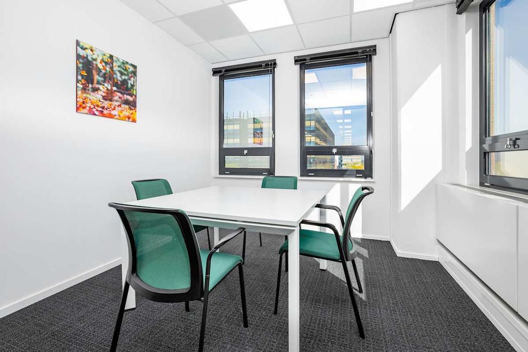 Sarphati Plaza - Photo 3 Sarphati Plaza office space - View 3 in Amsterdam - TwentyFourHourAccess, meeting_rooms, parking