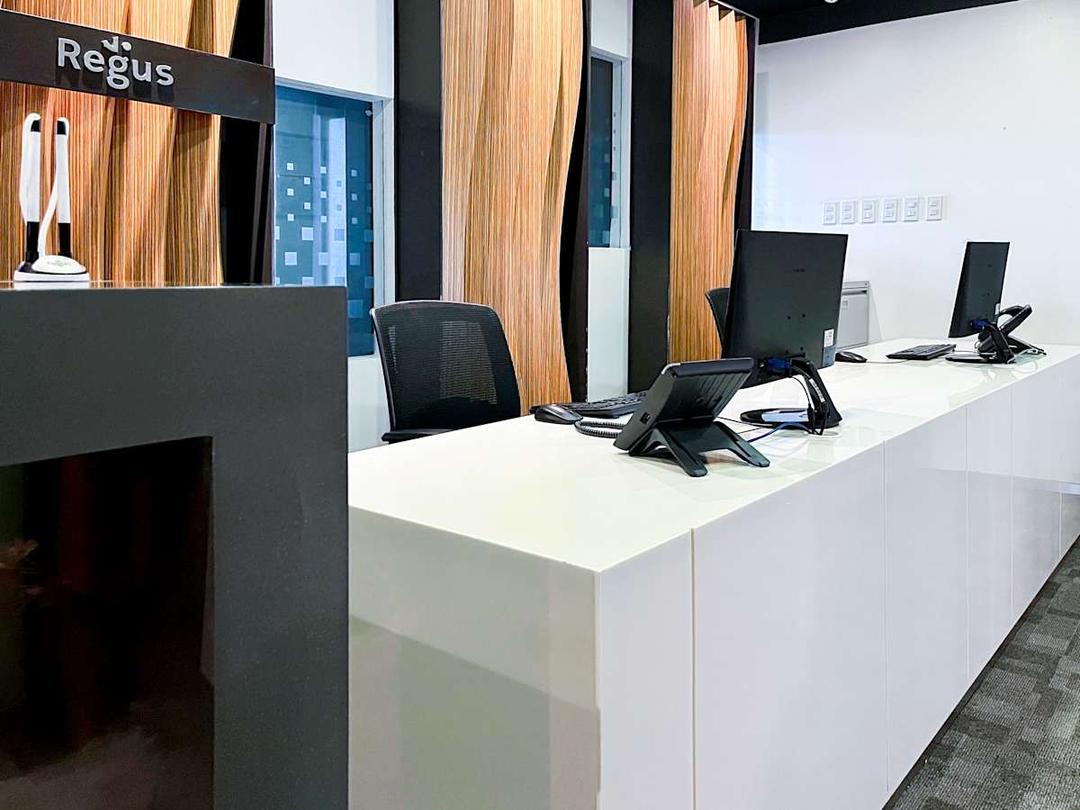 8 Rockwell office space - View 3 in Makati City - TwentyFourHourAccess, meeting_rooms, parking