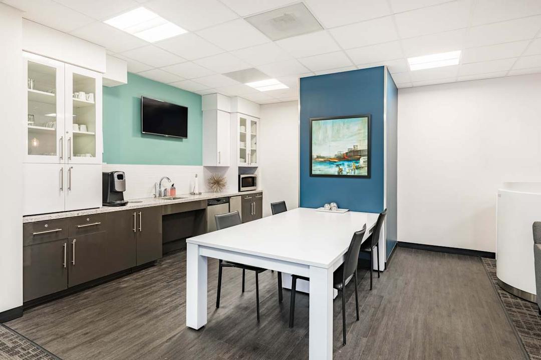 6575 West Loop South office space - View 6 in Bellaire - TwentyFourHourAccess, meeting_rooms, parking