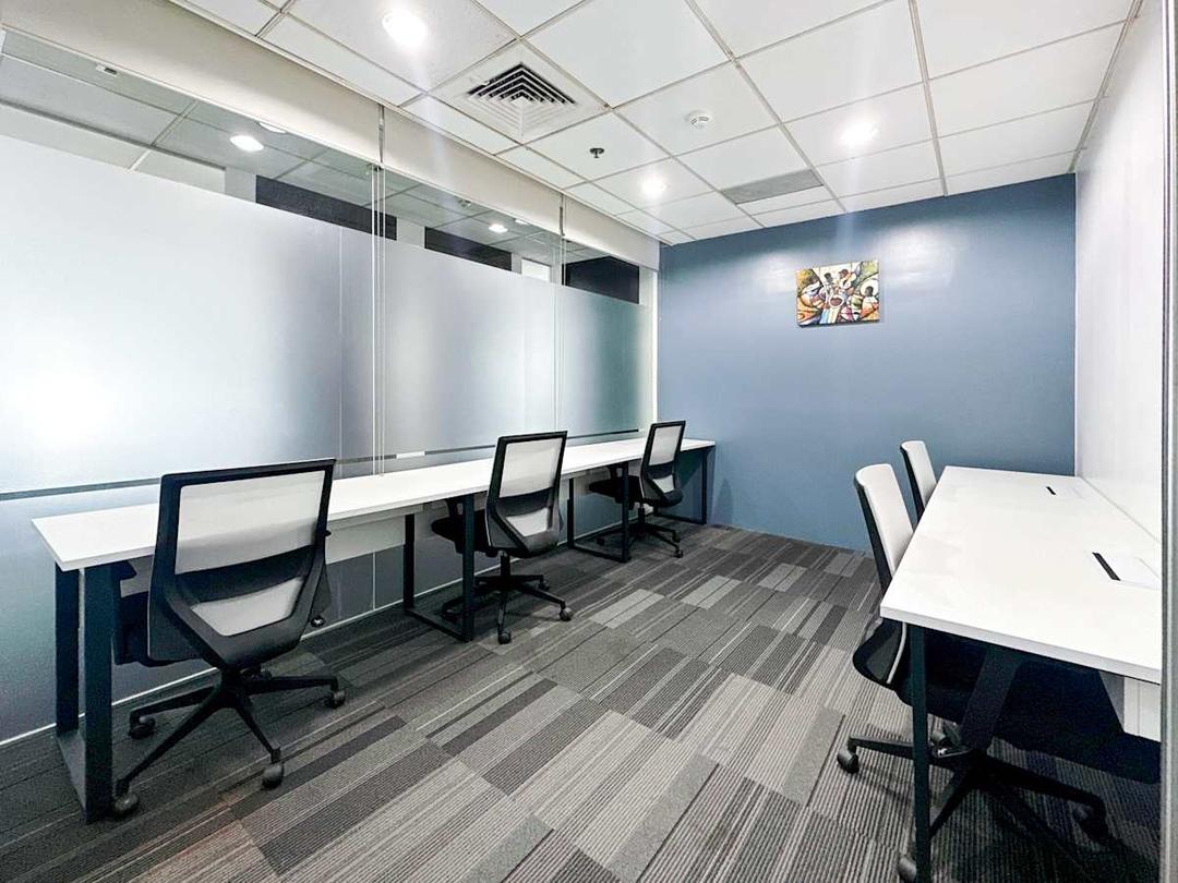 Pbcom Tower office space - View 6 in Makati City - TwentyFourHourAccess, meeting_rooms, parking