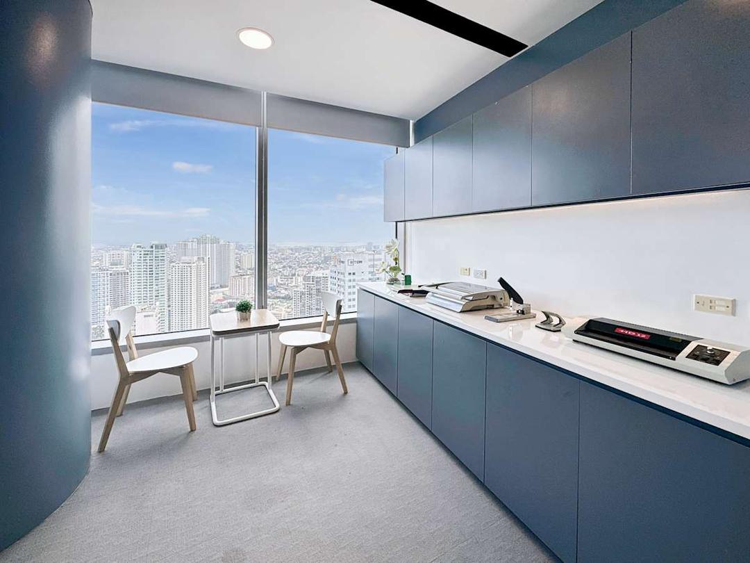 Pbcom Tower office space - View 5 in Makati City - TwentyFourHourAccess, meeting_rooms, parking