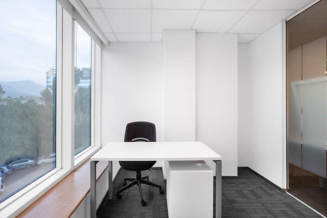 Emirates Tower - Photo 4 Emirates Tower office space - View 4 in Dubai - TwentyFourHourAccess, meeting_rooms, parking