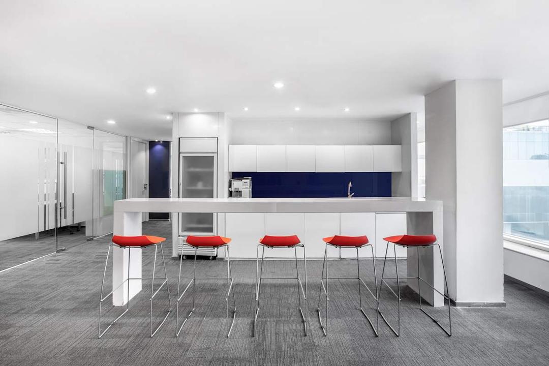 Emirates Tower - Photo 6 Emirates Tower office space - View 6 in Dubai - TwentyFourHourAccess, meeting_rooms, parking