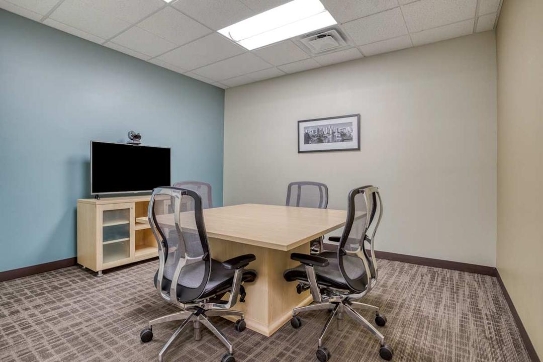 Canyons Center - Photo 6 Canyons Center office space - View 6 in Las Vegas - TwentyFourHourAccess, meeting_rooms, parking