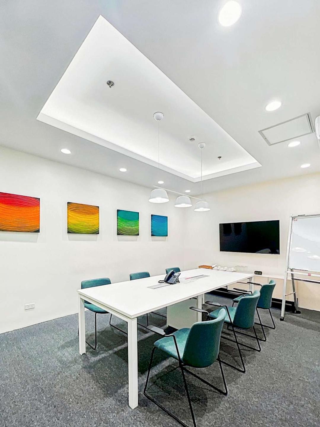 Colours Town Center - Photo 4 Colours Town Center office space - View 4 in Las Piñas - TwentyFourHourAccess, meeting_rooms, parking