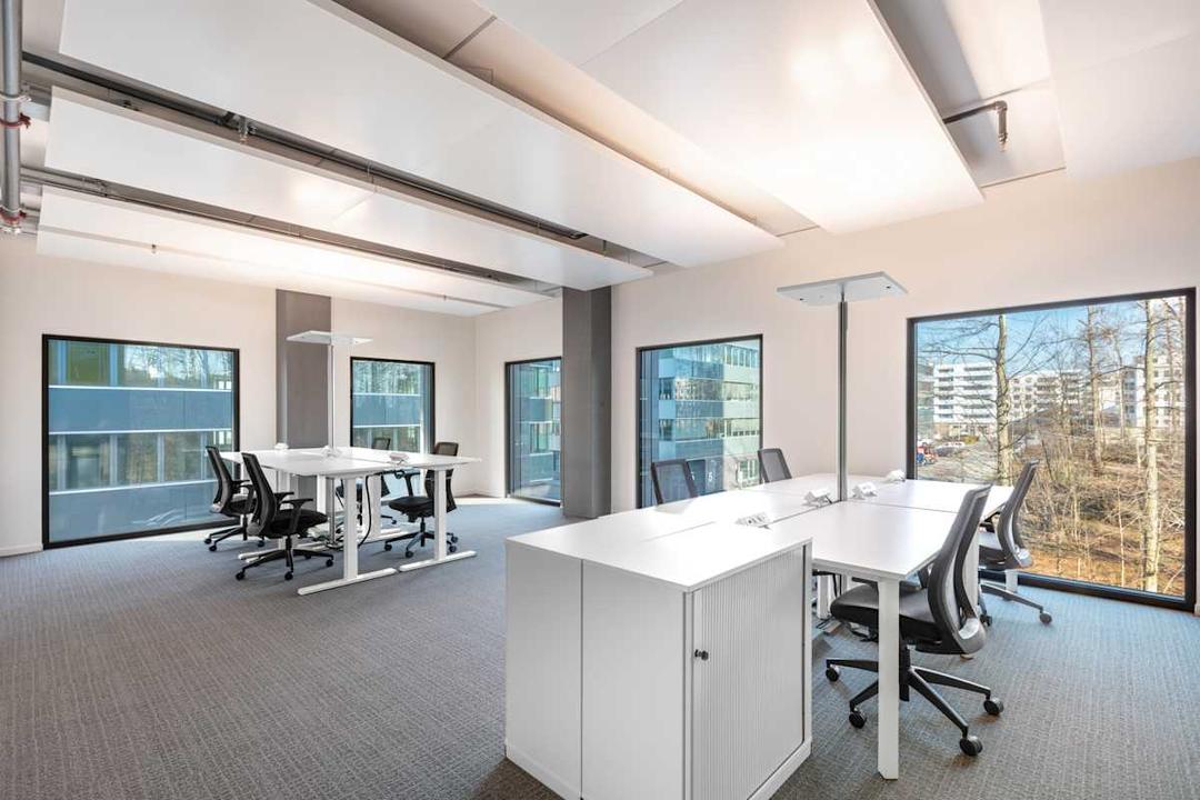 R2 Tower - Photo 4 R2 Tower office space - View 4 in Wallisellen - TwentyFourHourAccess, meeting_rooms, parking