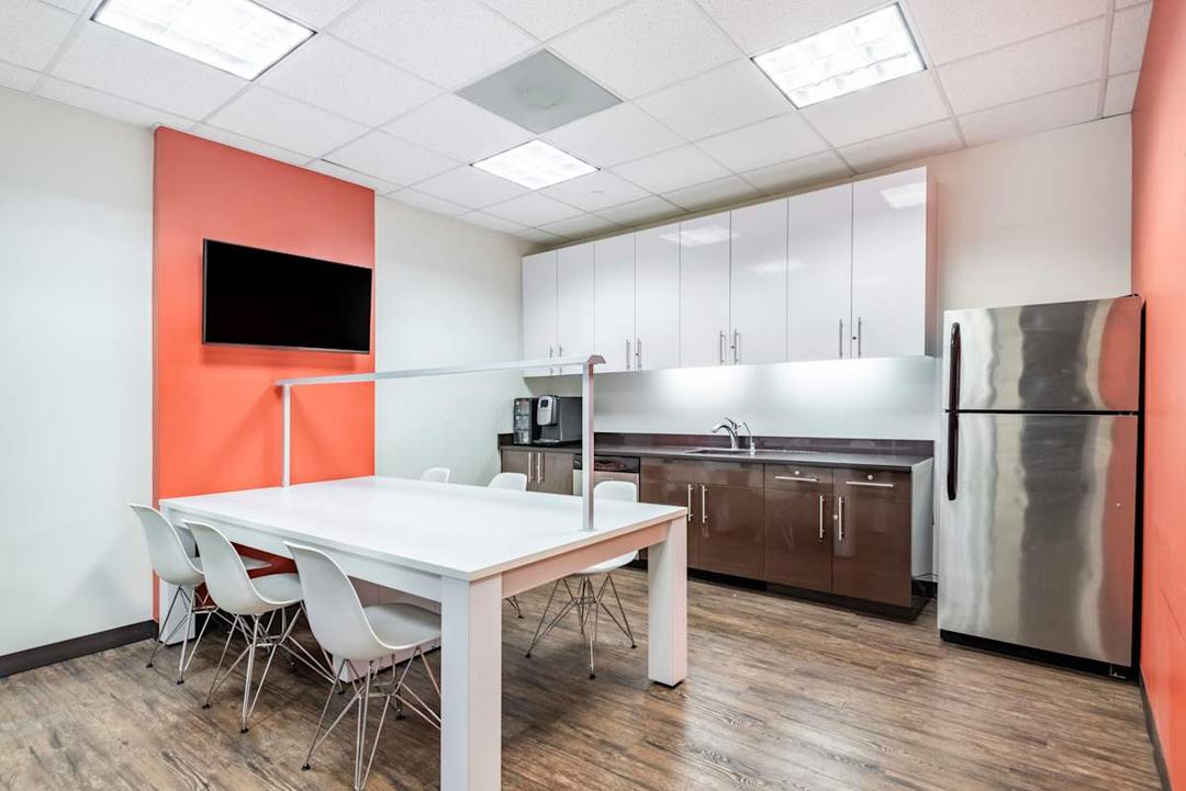 Rockaway Townsquare office space - View 5 in Newburgh - TwentyFourHourAccess, meeting_rooms, parking