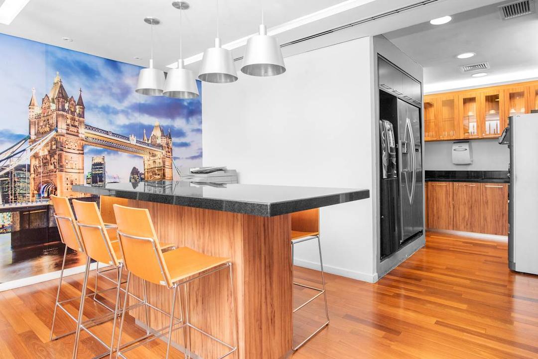 Renaissance Work Centre - Photo 6 Renaissance Work Centre office space - View 6 in Savassi - TwentyFourHourAccess, meeting_rooms, parking