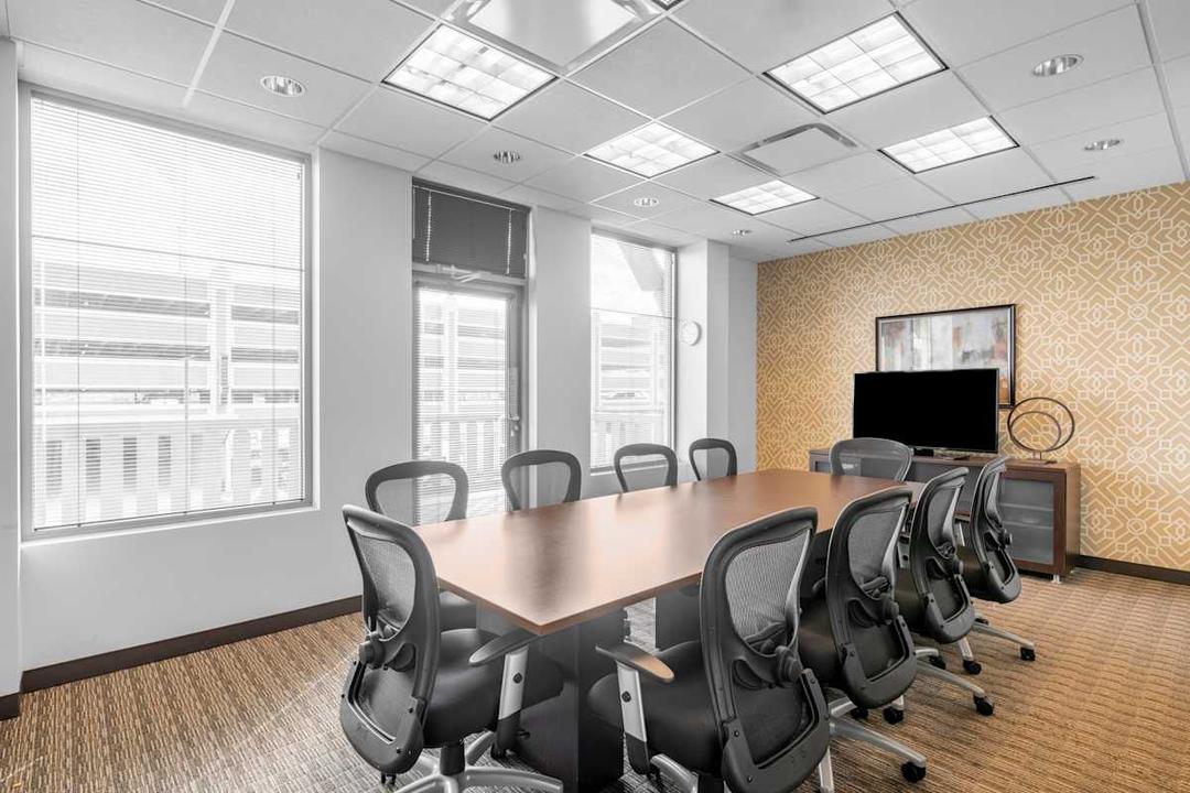 LaCenterra - Photo 3 LaCenterra office space - View 3 in Katy - TwentyFourHourAccess, meeting_rooms, parking