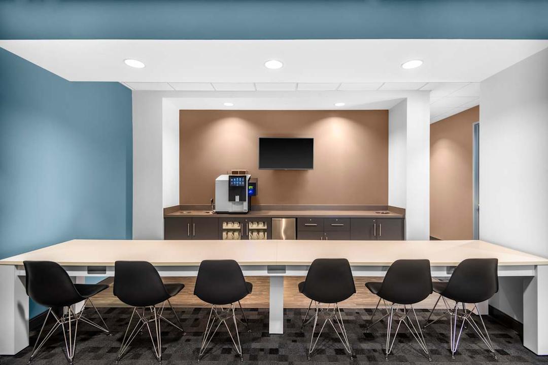 Bank Building - Photo 5 Bank Building office space - View 5 in Naples - TwentyFourHourAccess, meeting_rooms, parking