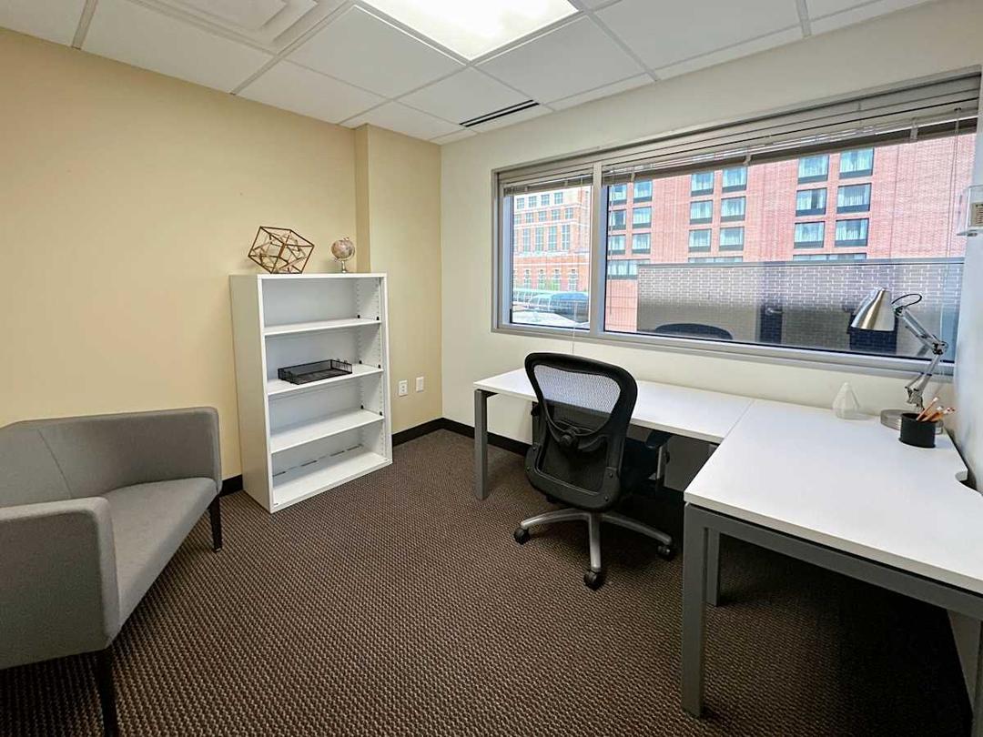One Michigan Avenue office space - View 4 in Lansing - TwentyFourHourAccess, meeting_rooms, parking