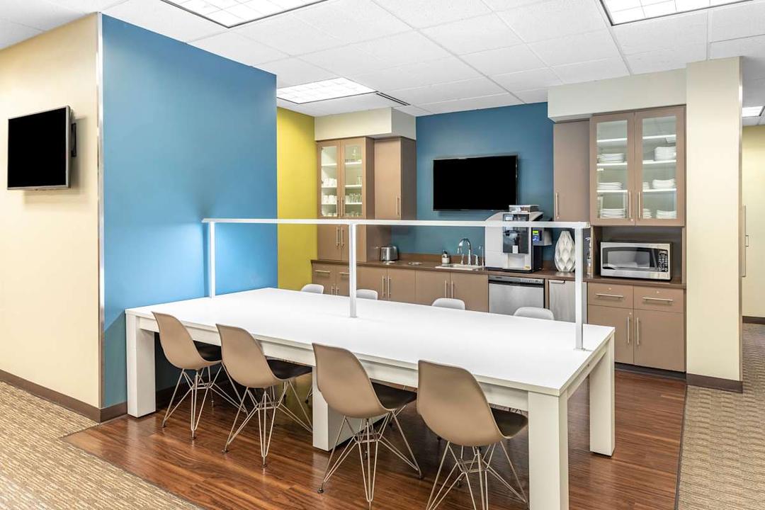 8530 Eagle Point Boulevard - Photo 5 8530 Eagle Point Boulevard office space - View 5 in Lake Elmo - TwentyFourHourAccess, meeting_rooms, parking