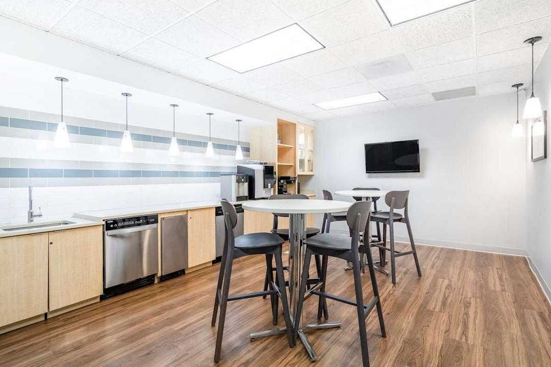 Crossroads I - Photo 6 Crossroads I office space - View 6 in Plantation - TwentyFourHourAccess, meeting_rooms, parking