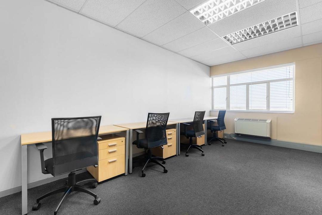 Port Elizabeth Ring Road - Photo 4 Port Elizabeth Ring Road office space - View 4 in Gqeberha - TwentyFourHourAccess, meeting_rooms, parking