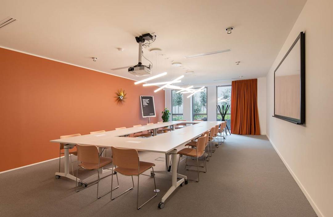 Euratlantique - Photo 3 Euratlantique office space - View 3 in Bordeaux - TwentyFourHourAccess, meeting_rooms, parking