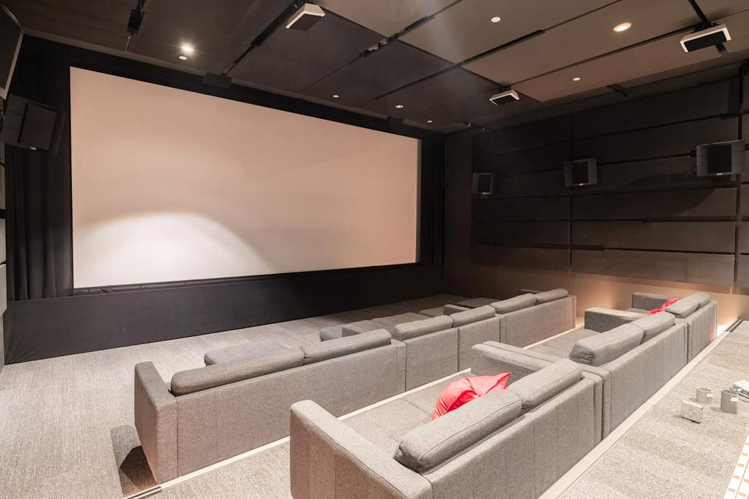 Hollywood Entertainment & Production Center - Photo 6 Hollywood Entertainment & Production Center office space - View 6 in Los Angeles - TwentyFourHourAccess, meeting_rooms, parking