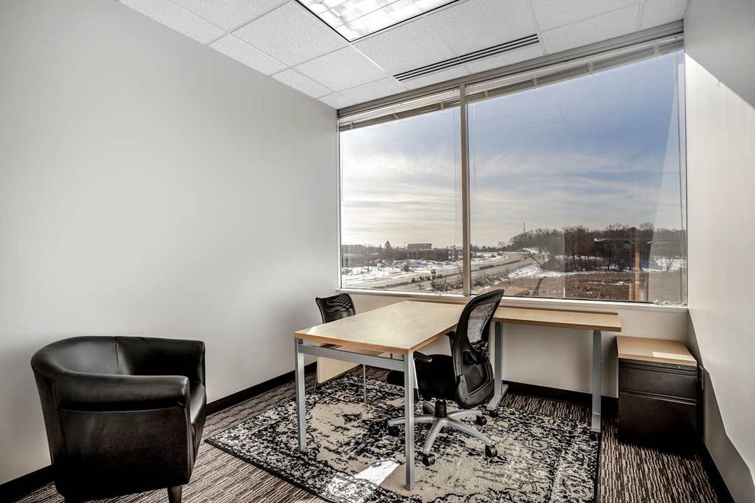 Crosstown Corporate office space - View 4 in Eden Prairie - TwentyFourHourAccess, meeting_rooms, parking