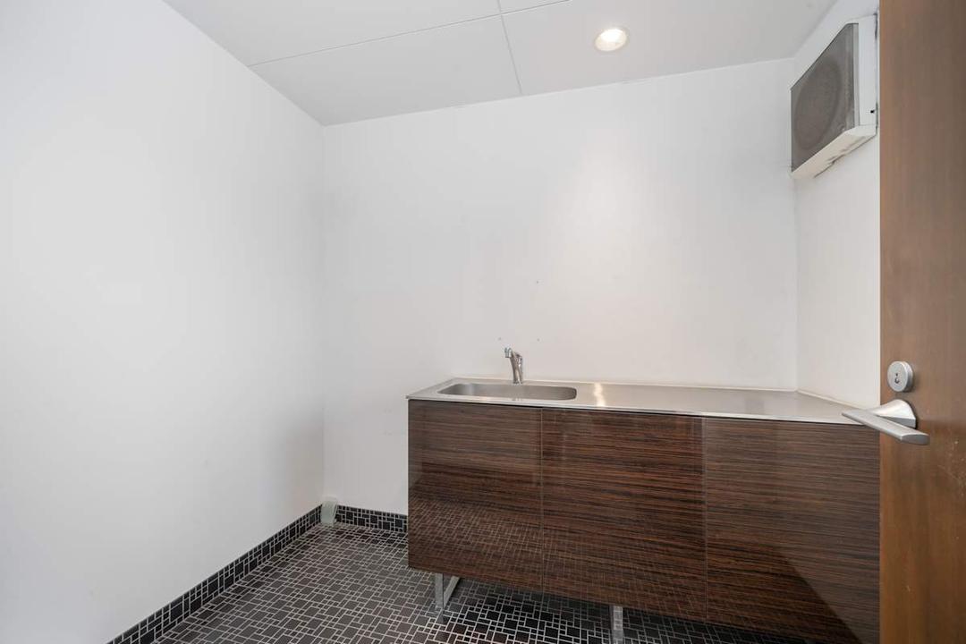 Kuroto Building office space - View 6 in Kyoto - TwentyFourHourAccess, meeting_rooms, parking