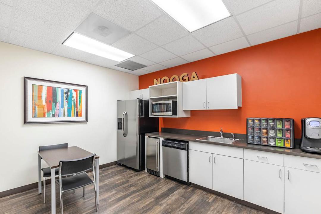 Tallan Financial Center - Photo 6 Tallan Financial Center office space - View 6 in Chattanooga - TwentyFourHourAccess, meeting_rooms, parking